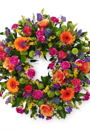 Classic Wreath With Mixed Flowers